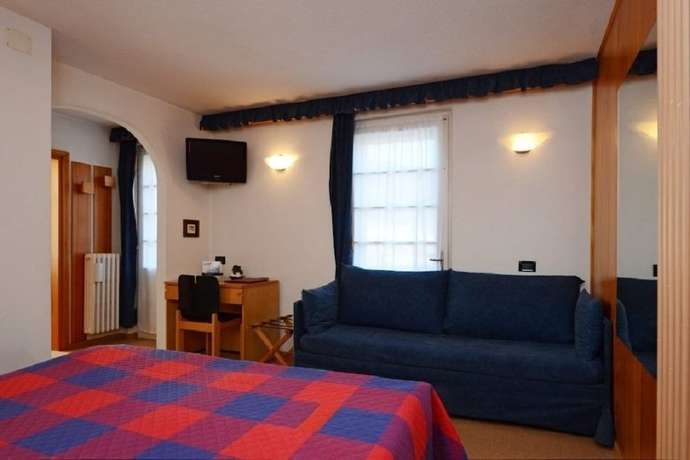 Imagen de la habitación del Hotel Monti Pallidi. Foto 12