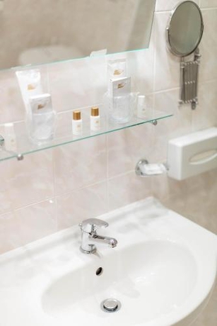 Imagen de la habitación del Hotel Monti Spa. Foto 7