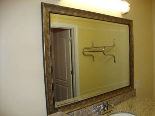 Imagen de la habitación del Hotel Montigo Inn. Foto 5