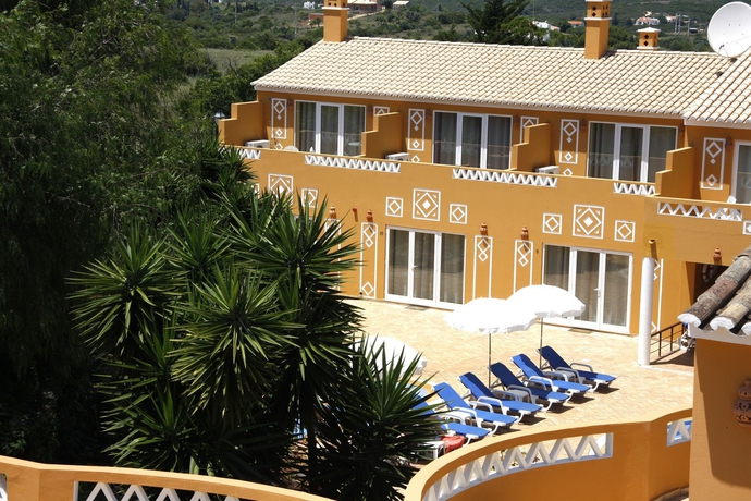 Imagen de los exteriores del Hotel Montinho De Ouro. Foto 10