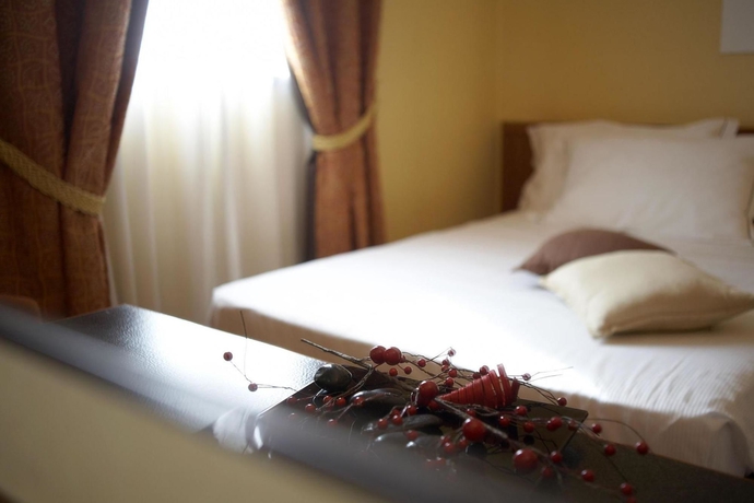 Imagen de la habitación del Hotel Montini. Foto 5