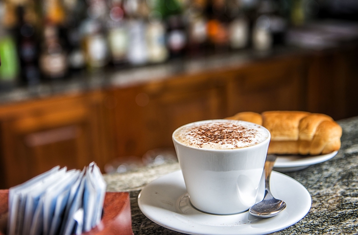 Imagen del bar/restaurante del Hotel Montiruju. Foto 4