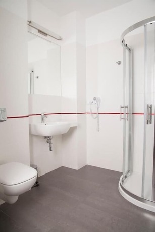 Imagen de la habitación del Hotel Montis. Foto 15