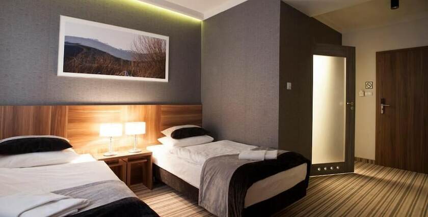 Imagen general del Hotel Montis. Foto 4