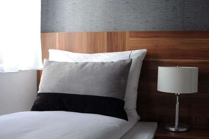 Imagen de la habitación del Hotel Montis. Foto 17