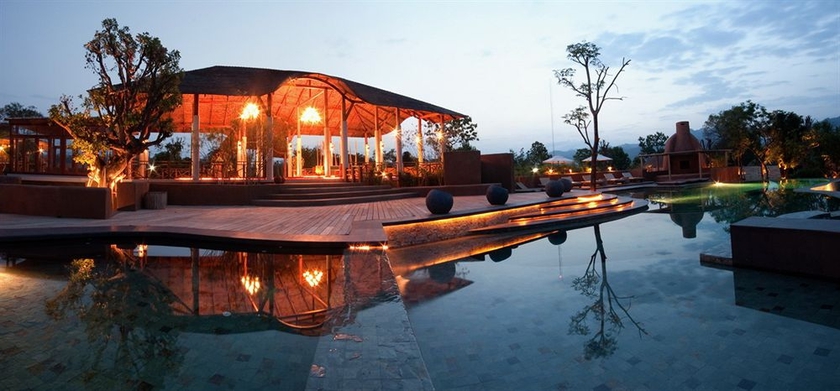 Imagen de la piscina del Hotel Montis Resort. Foto 13