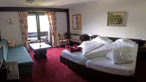 Imagen de la habitación del Hotel Montjola Nova. Foto 6