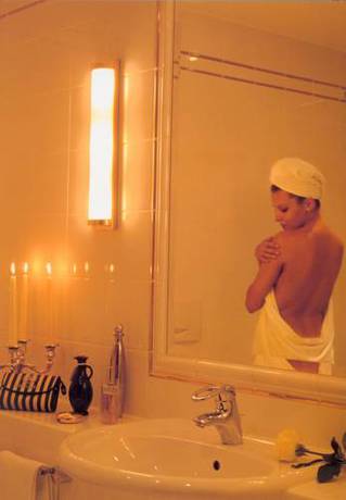 Imagen de la habitación del Hotel Montjola Nova. Foto 9