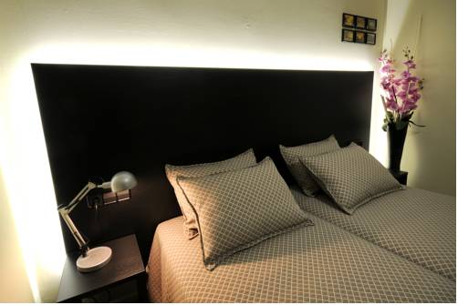 Imagen de la habitación del Hotel Montmar. Foto 4