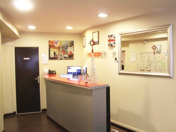 Imagen general del Hotel Montmartre Clignancourt. Foto 4