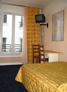 Imagen de la habitación del Hotel Montmartrois. Foto 5