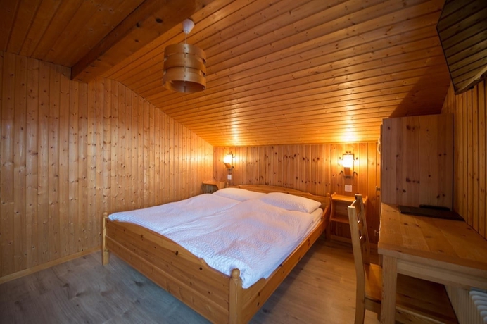 Imagen de la habitación del Hotel Mont-noble, Alpes Suizos. Foto 10