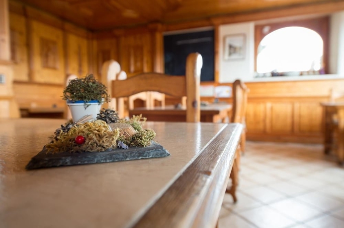 Imagen del bar/restaurante del Hotel Mont-noble. Foto 6