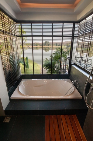 Imagen de la habitación del Hotel Montoro Resort. Foto 9