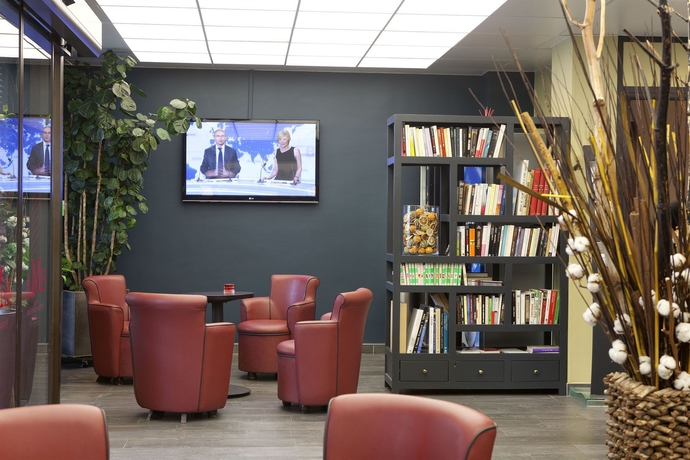 Imagen de los interiores del Hotel Montparnasse Alesia. Foto 14