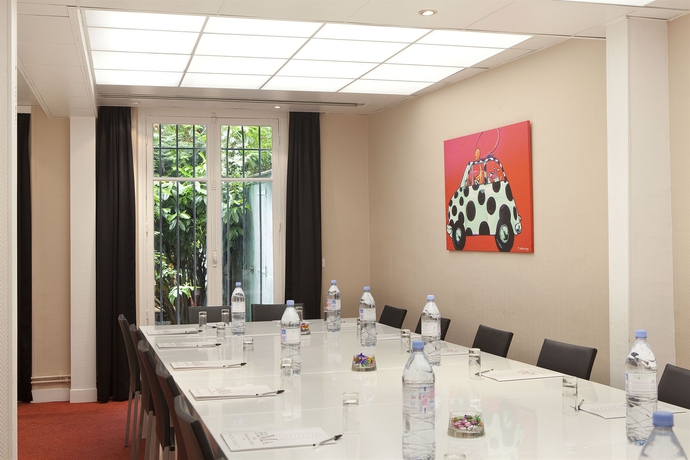 Imagen de los interiores del Hotel Montparnasse Alesia. Foto 15