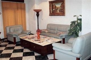 Imagen general del Hotel Montparnasse, Orán. Foto 1