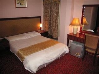 Imagen de la habitación del Hotel Montparnasse, Or&aacute;n. Foto 10