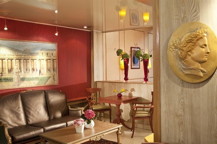 Imagen de los interiores del Hotel Montpensier. Foto 12