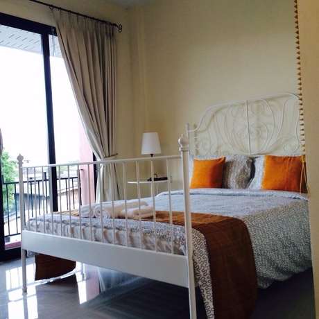 Imagen de la habitación del Hotel Montra Nakhon Guesthouse. Foto 12