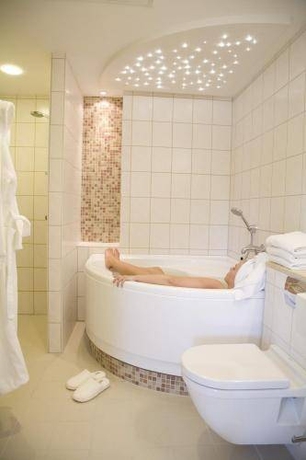 Imagen de la habitación del Hotel Montra Sabro Kro. Foto 4