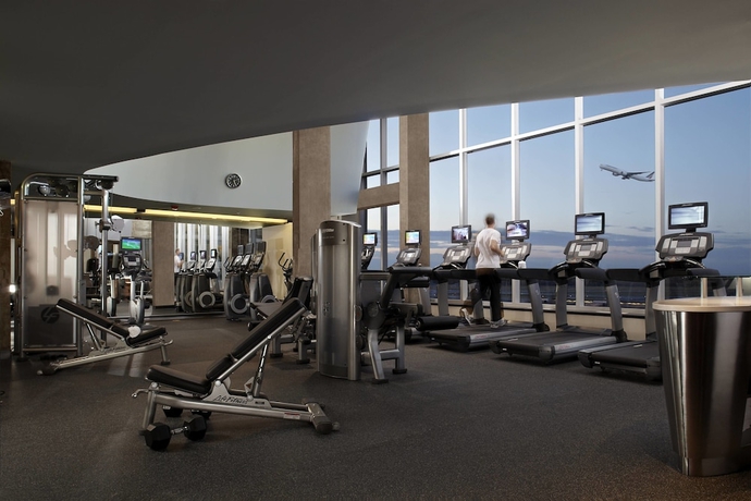 Imagen de los interiores del Hotel Montreal Airport Marriott In-terminal. Foto 17