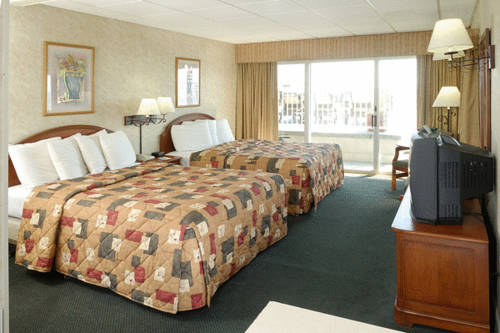 Imagen de la habitación del Hotel Montreal Beach Resort. Foto 4