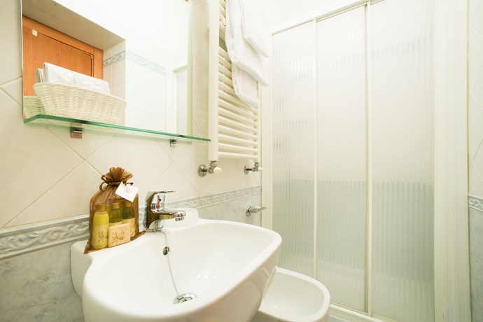 Imagen de la habitación del Hotel Montreal, Florencia. Foto 8