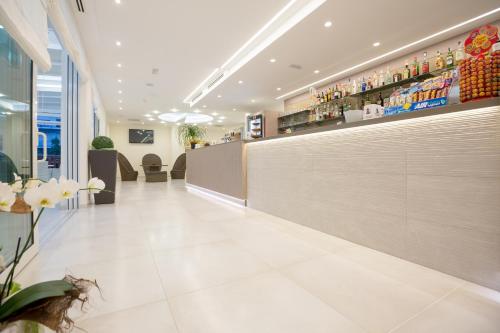 Imagen general del Hotel Montreal, Lido dei Pini. Foto 4