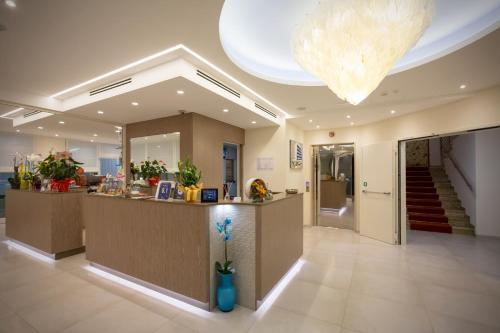 Imagen general del Hotel Montreal, Lido dei Pini. Foto 5