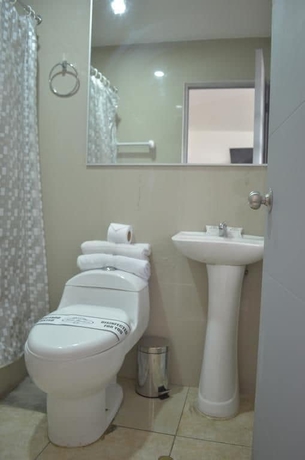 Imagen de la habitación del Hotel Montreal Magdalena del Mar. Foto 12