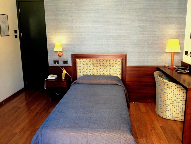 Imagen de la habitación del Hotel Montreal, Ragusa. Foto 6