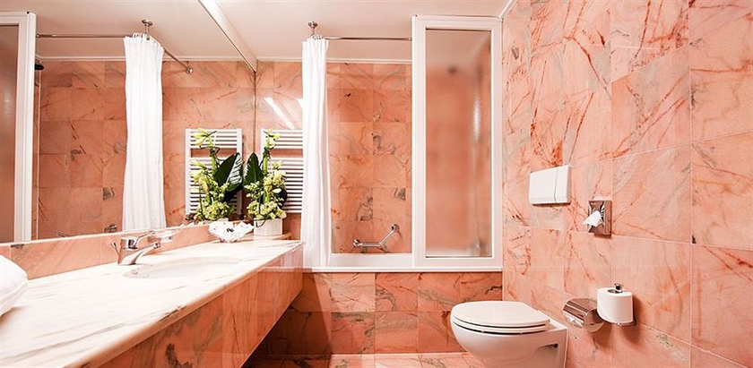 Imagen de la habitación del Hotel Montresor Tower. Foto 2