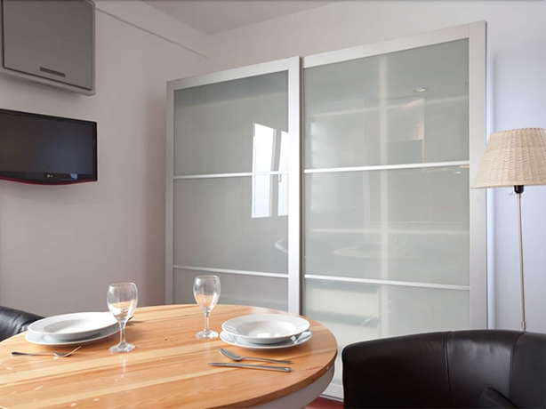 Imagen de la habitación del Hotel Montroig 1. Foto 5