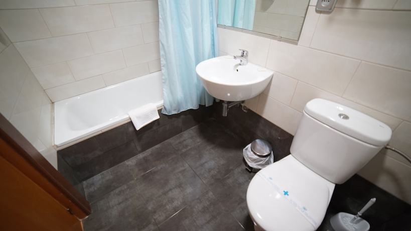 Imagen de la habitación del Hotel Montsant. Foto 8