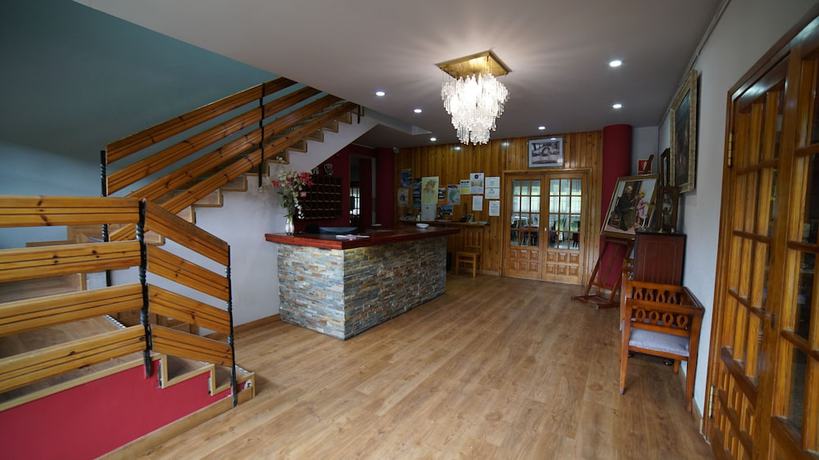 Imagen de los interiores del Hotel Montsant. Foto 20