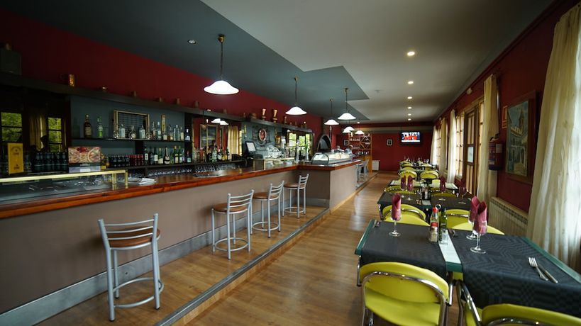 Imagen del bar/restaurante del Hotel Montsant, Vilaller. Foto 2