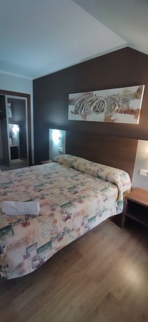 Imagen de la habitación del Hotel Montsant, Vilaller. Foto 12