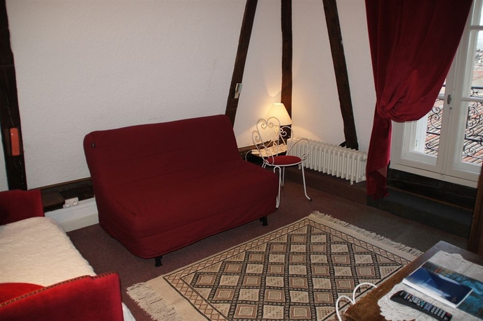 Imagen de los interiores del Hotel Montsegur. Foto 6