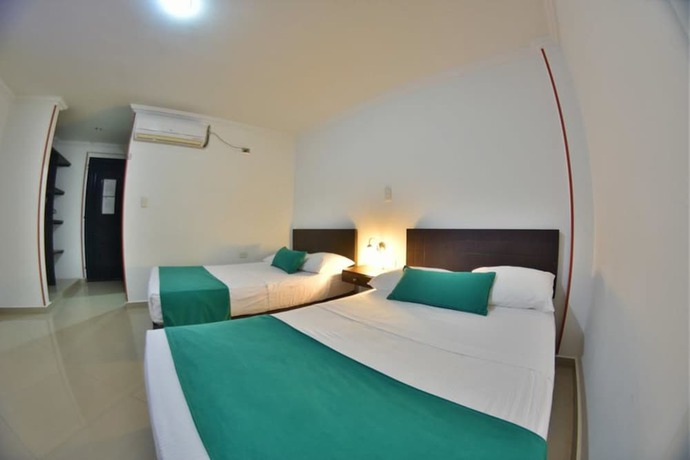 Imagen de la habitación del Hotel Montserrat Plaza. Foto 7