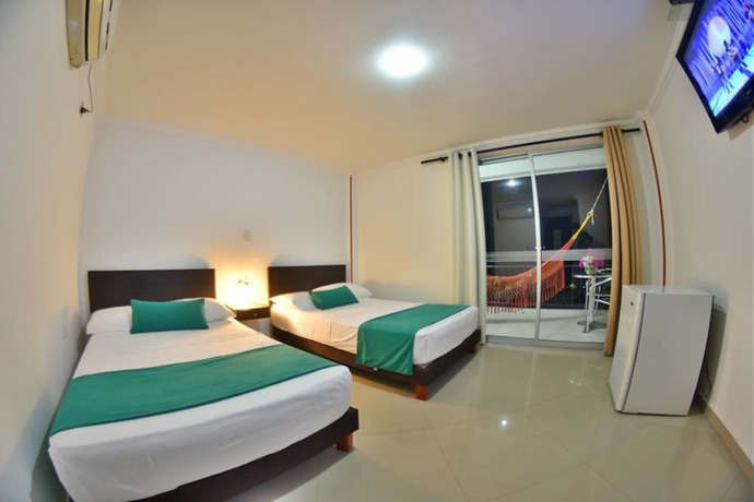 Imagen de la habitación del Hotel Montserrat Plaza. Foto 9