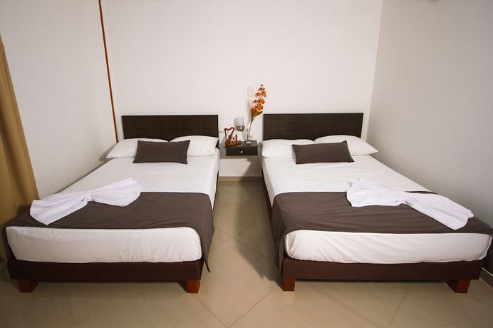 Imagen de la habitación del Hotel Montserrat Plaza. Foto 11