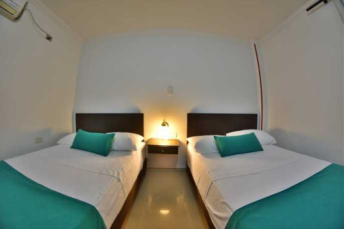 Imagen de la habitación del Hotel Montserrat Plaza. Foto 14