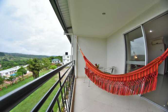 Imagen de la habitación del Hotel Montserrat Plaza. Foto 17