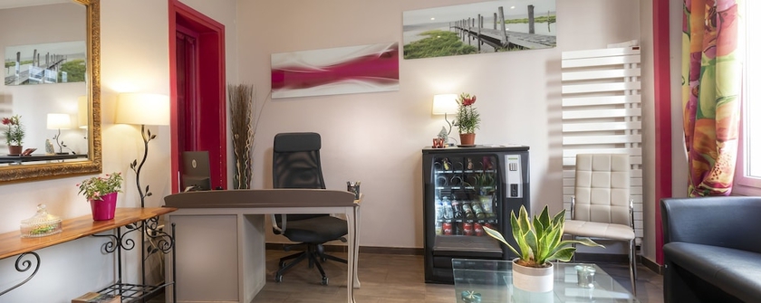 Imagen de los interiores del Hotel Montsouris Orleans. Foto 19