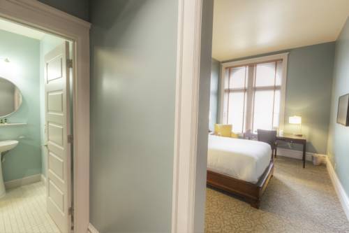 Imagen de la habitación del Hotel Montvale. Foto 7