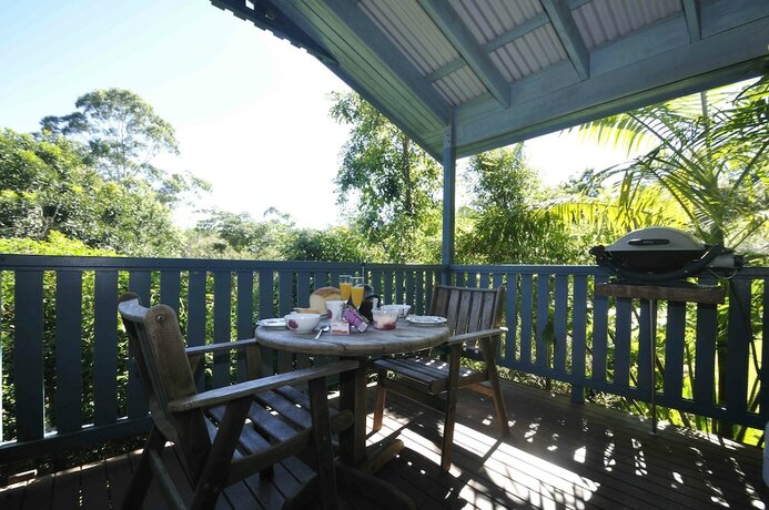 Imagen del bar/restaurante del Hotel Montville Country Cabins. Foto 13