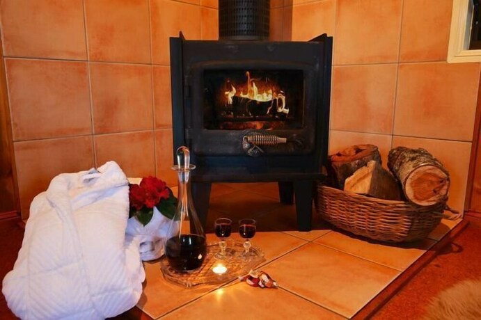 Imagen de la habitación del Hotel Montville Country Cabins. Foto 24