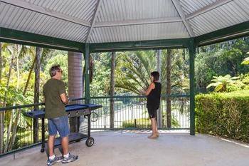 Imagen de los interiores del Hotel Montville Mountain Inn. Foto 14