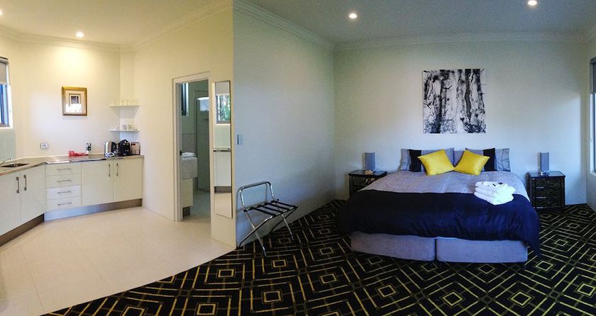 Imagen de la habitación del Hotel Montville Suites. Foto 5